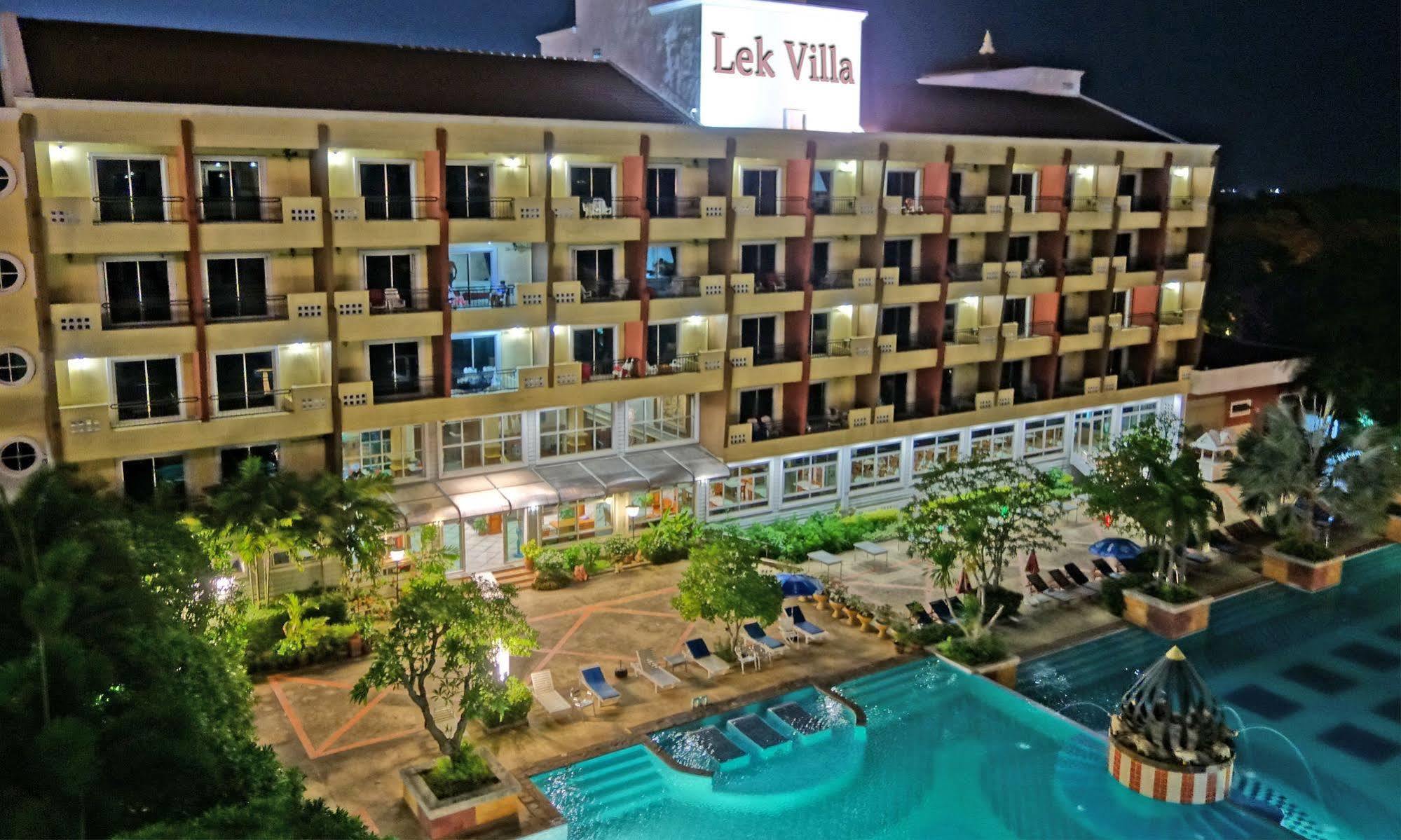 Lek Villa Pattaya Exterior photo